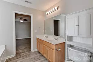 9225 White Aspen Pl, Charlotte, NC 28269 - Photo 28