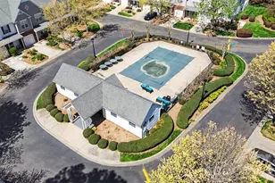 8652 Robinson Forest Dr, Charlotte, NC 28277 - Photo 32