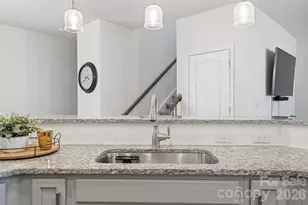 6078 Cloverdale Dr, Tega Cay, SC 29708 - Photo 10