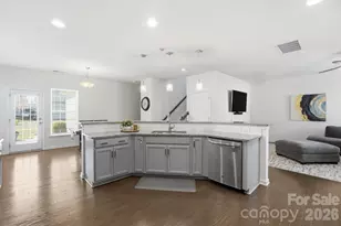 6078 Cloverdale Dr, Tega Cay, SC 29708 - Photo 8