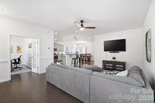 6078 Cloverdale Dr, Tega Cay, SC 29708 - Photo 4