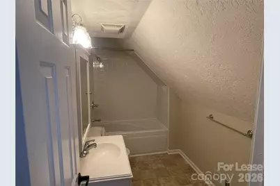 23 44th Avenue Place NE, Hickory, NC 28603 - Photo 14