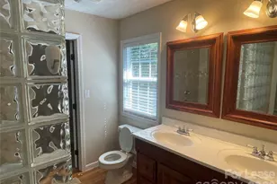 23 44th Ave Pl NE, Hickory, NC 28603 - Photo 8