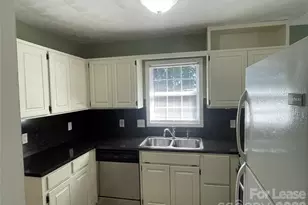 23 44th Ave Pl NE, Hickory, NC 28603 - Photo 6