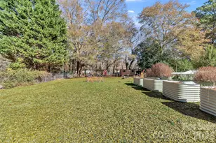 113 Marion St, Clover, SC 29710 - Photo 8