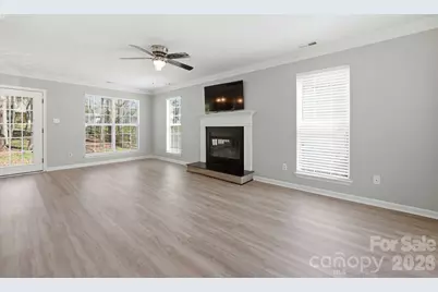 10122 Northwoods Forest Drive, Charlotte, NC 28214 - Photo 4