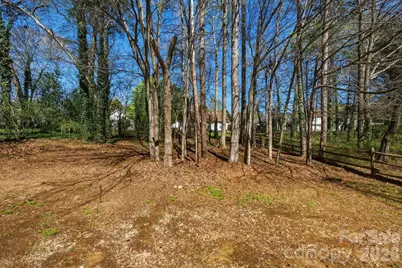 10122 Northwoods Forest Drive, Charlotte, NC 28214 - Photo 26