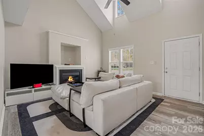 5504 Waverly Lynn Lane, Charlotte, NC 28269 - Photo 8