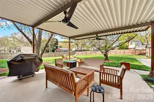 10932 Blue Heron Dr, Charlotte, NC 28226 - Photo 38