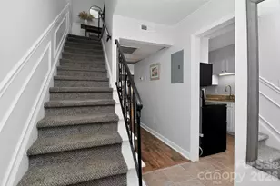 7124 Quail Meadow Ln, Charlotte, NC 28210 - Photo 8