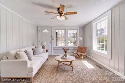 438 Loop Road, Hendersonville, NC 28792 - Photo 2