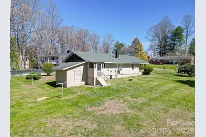 438 Loop Road, Hendersonville, NC 28792 - Photo 30