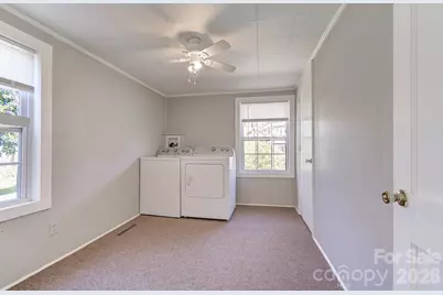 438 Loop Road, Hendersonville, NC 28792 - Photo 14
