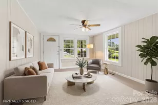 438 Loop Rd, Hendersonville, NC 28792 - Photo 2