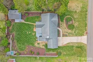 212 Woody Ct, Gastonia, NC 28056 - Photo 4