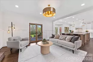 10149 Foxhall Dr, Charlotte, NC 28210 - Photo 12