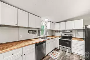 1392 Old Mountain Rd, Statesville, NC 28677 - Photo 8