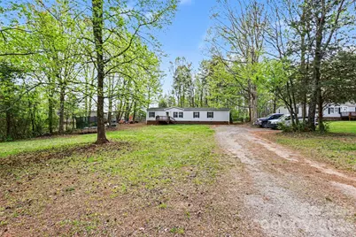 5139 Pine Springs Drive, Bessemer City, NC 28016 - Photo 4