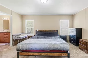 5139 Pine Springs Dr, Bessemer City, NC 28016 - Photo 14