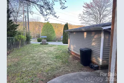 626 Lukes Loop #18, Marion, NC 28752 - Photo 28