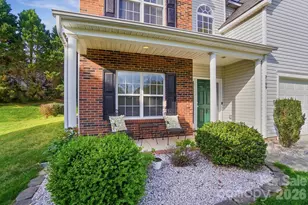 2109 Coral Berry Ln, Waxhaw, NC 28173 - Photo 2