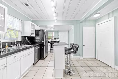 3521 Oakwood Avenue, Charlotte, NC 28205 - Photo 12