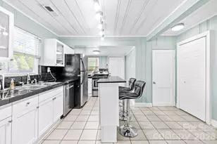 3521 Oakwood Ave, Charlotte, NC 28205 - Photo 12