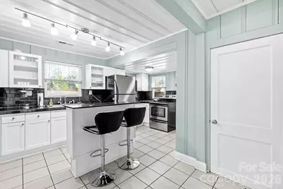 3521 Oakwood Avenue, Charlotte, NC 28205 - Photo 10