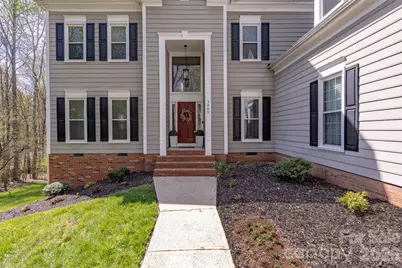 5800 Paper Whites Place, Charlotte, NC 28269 - Photo 2