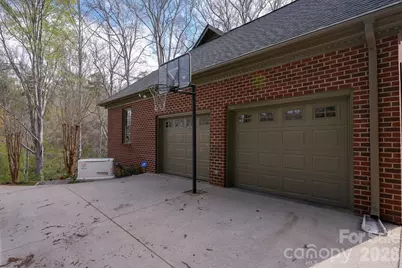 550 20th Avenue Court NW, Hickory, NC 28601 - Photo 44