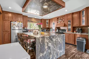 120 Quiet Stream Ln, Hendersonville, NC 28791 - Photo 10