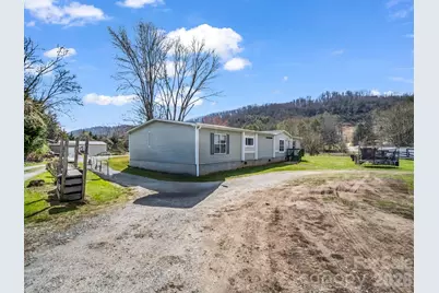 120 Quiet Stream Lane, Hendersonville, NC 28791 - Photo 2