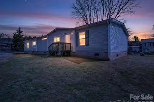 120 Quiet Stream Ln, Hendersonville, NC 28791 - Photo 6