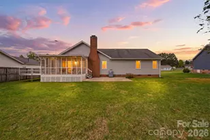 1951 19th Ave Dr NE, Hickory, NC 28601 - Photo 2