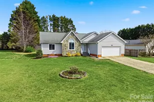 1951 19th Ave Dr NE, Hickory, NC 28601 - Photo 4