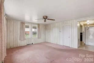 641 Central Dr, Statesville, NC 28677 - Photo 8