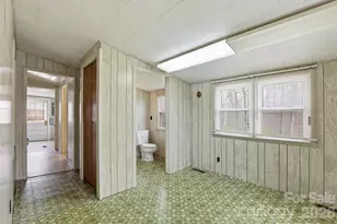 641 Central Dr, Statesville, NC 28677 - Photo 18