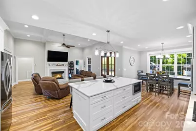 706 Toncin Avenue, Bessemer City, NC 28016 - Photo 12