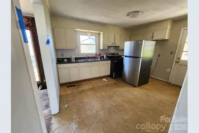 2920 Glendale Avenue, Kannapolis, NC 28081 - Photo 2