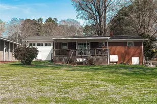 2011 Mountain Creek Rd, Albemarle, NC 28001 - Photo 22