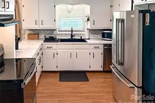 2011 Mountain Creek Rd, Albemarle, NC 28001 - Photo 10