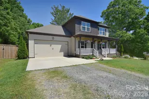 1021 Vickie Ln, Matthews, NC 28104 - Photo 2