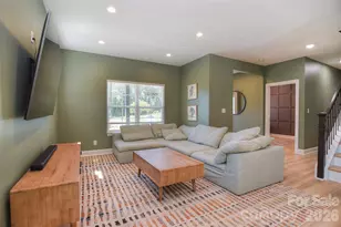 1021 Vickie Ln, Matthews, NC 28104 - Photo 8