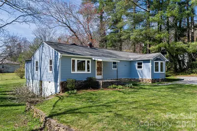 215 Browning Avenue, Hendersonville, NC 28791 - Photo 2