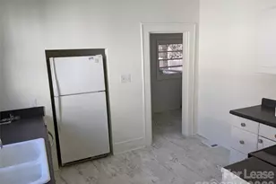 1324 Thomas Ave, Charlotte, NC 28205 - Photo 8