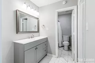 8242 Walnut Creek Ln, Charlotte, NC 28227 - Photo 20