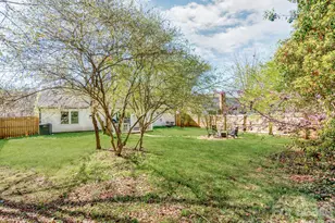 8242 Walnut Creek Ln, Charlotte, NC 28227 - Photo 28