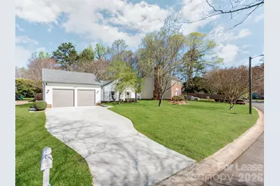 8242 Walnut Creek Lane, Charlotte, NC 28227 - Photo 2