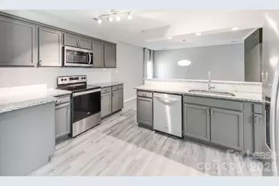 8242 Walnut Creek Lane, Charlotte, NC 28227 - Photo 12