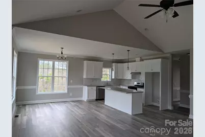 1107 Mayfield Circle NW, Conover, NC 28613 - Photo 8